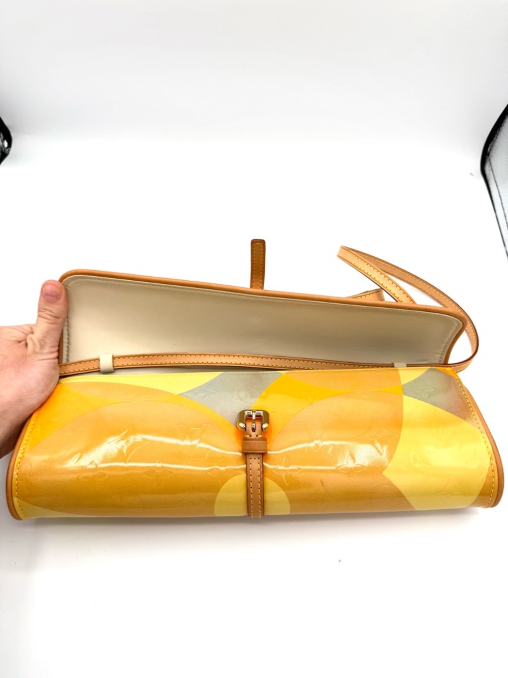 Louis Vuitton Yellow Patent Vernis Fleurs Monogram Clutch Shoulder Bag - Picture 12 of 15